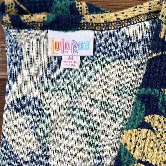 LuLaRoe Sarah - Picture 3 of 3